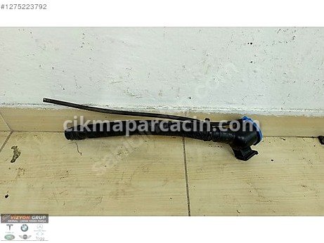 BMW 2 Serisi Cam Suyu Deposu çıkma parça