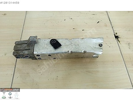 BMW X1 Tampon Alt Demiri çıkma parça