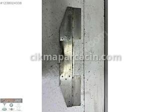 BMW G11 G30 TRAVERS ALT TAKVİYE DEMİRİ 51717334421 7334421