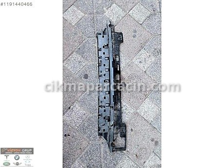 BMW 3 Serisi Tampon Braketi çıkma parça