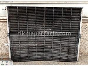 BMW G30 G11 G12 BENZİNLİ SU RADYATÖRÜ 8484638 ORJINAL ÇIKMA