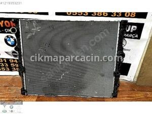 BMW G30 G11 G12 SU RADYATÖRÜ ÇIKMA ORJ 17118743664
