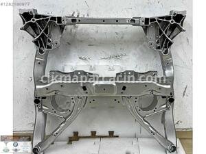 BMW G70 G60 ÖN TRAVERS SIFIR 6897195