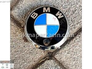 BMW İ4 G26 ARKA BAGAJ AMBLEMİ-9465158 ORJ