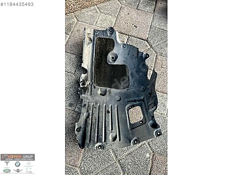 BMW 1 Serisi Davlumbaz çıkma parça