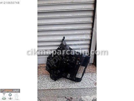 BMW 5 Serisi Tampon Braketi çıkma parça