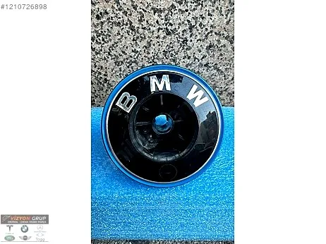 BMW 1 Serisi Amblem çıkma parça - VİZYON GRUP ORJİNAL ÇIKMA YEDEK PARÇA İstanbul