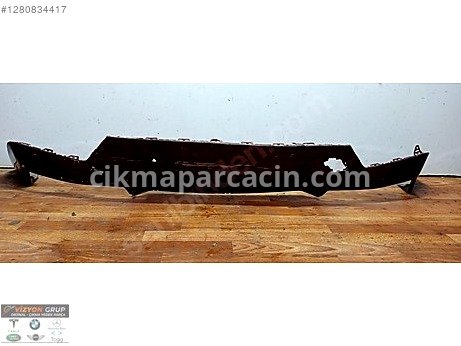 BMW iX Difüzör çıkma parça
