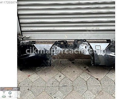 BMW 1 Serisi Ön Tampon çıkma parça
