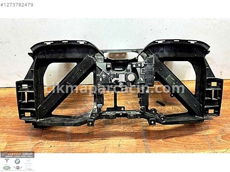 BMW 1 Serisi Üst Maske çıkma parça