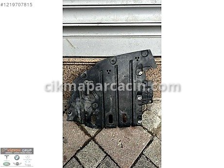 BMW 1 Serisi Arka Tampon çıkma parça