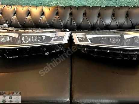 BMW 1 Serisi Sağ Ön Far çıkma parça - VİZYON GRUP ORJİNAL ÇIKMA YEDEK PARÇA İstanbul