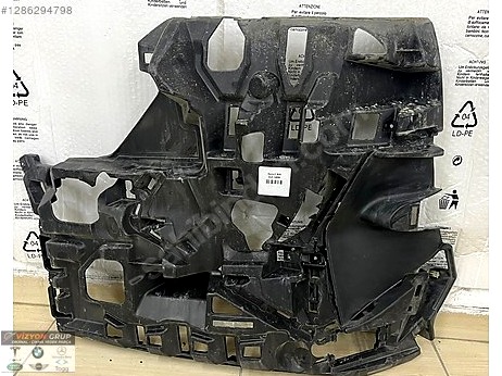 BMW 1 Serisi Bakalit çıkma parça