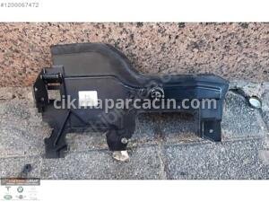 BMW M5 F90 M kanal soğutucu alt rüzgar deflektörü 51748070329