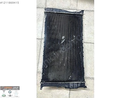 BMW X1 Radyatör çıkma parça