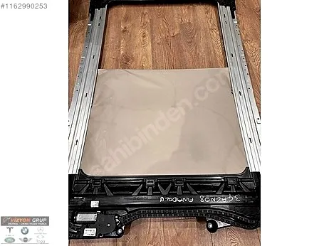 BMW X1 Tavan Döşemesi çıkma parça - VİZYON GRUP ORJİNAL ÇIKMA YEDEK PARÇA İstanbul