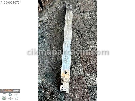BMW X1 Tampon Demiri çıkma parça