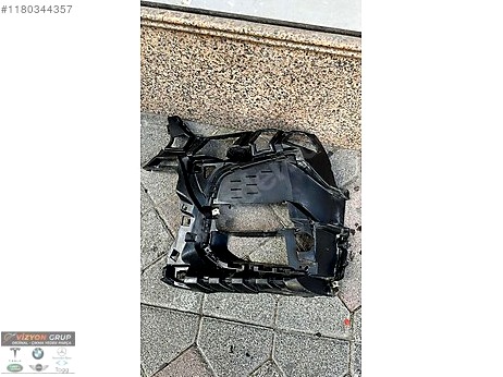 BMW X1 Tampon Braketi çıkma parça