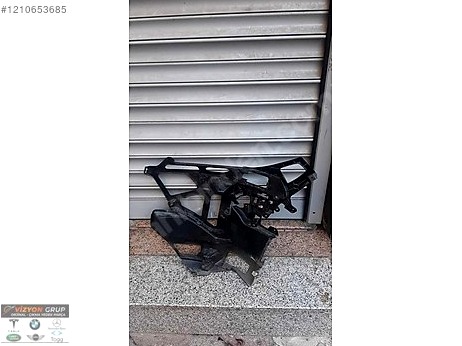 BMW X1 Tampon Braketi çıkma parça