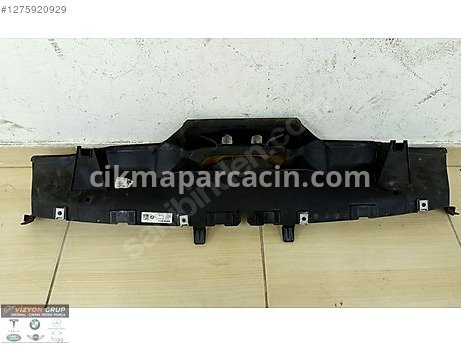 BMW X1 Panel Üst Plastiği çıkma parça