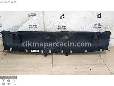 BMW X1 Panel Üst Plastiği çıkma parça