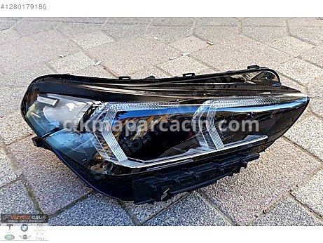 BMW X1 Sağ Ön Far çıkma parça