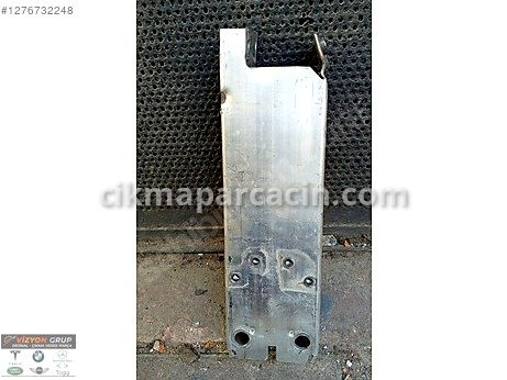 BMW X1 Tampon Demiri çıkma parça