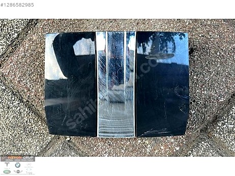 BMW X1 Panjur çıkma parça