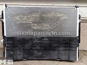 BMW X1 U11 X2 U10 SU RADYATÖRÜ 9846882 ORJINAL ÇIKMA