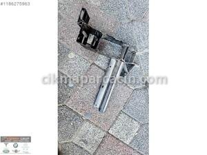 BMW X3 F25 Ön Sol Radyatör Göbek Braketi 7210499