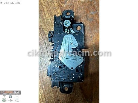 BMW X3 Bagaj Kilidi çıkma parça