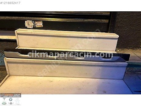 BMW X3 Marşpiyel Kaplaması çıkma parça