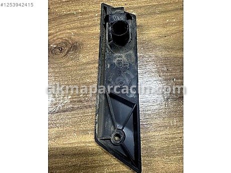 BMW 3 Serisi Çamurluk (Ön) çıkma parça