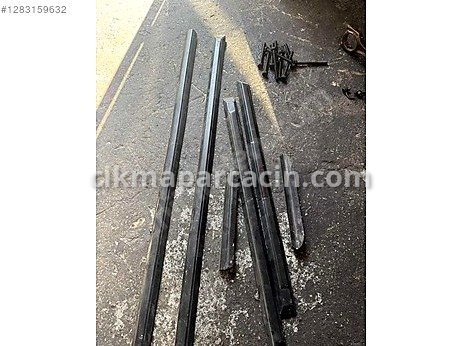 BMW 3 Serisi Kapı Kolçağı çıkma parça