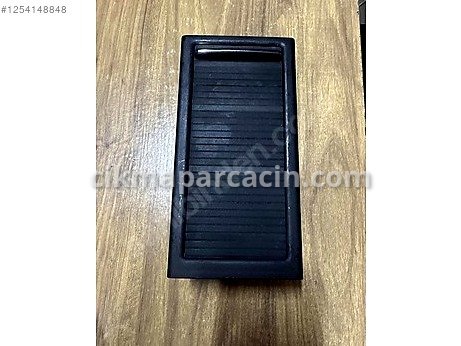 BMW 3 Serisi Orta Konsol çıkma parça
