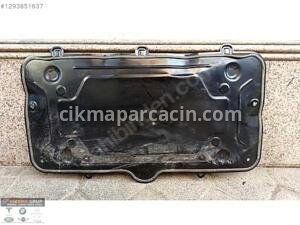 BMW i8 Hibrit Motor Kapağı 7305707 Benzinli Motor Kapağı orjinal
