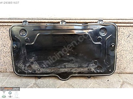 BMW i8 Motor Kapağı/Üst Kapak çıkma parça