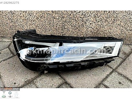 BMW 1 Serisi Sağ Ön Far çıkma parça