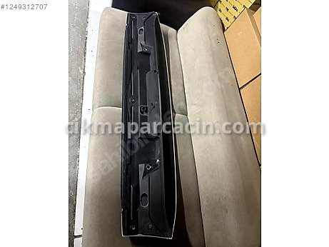 BMW X5 Arka Rüzgarlık çıkma parça