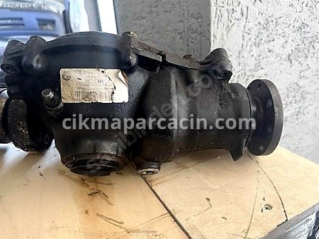 BMW X5 Ön Defransiyel çıkma parça