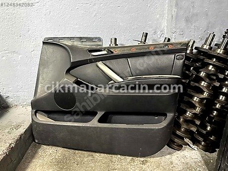 BMW X5 Kapı Döşemesi çıkma parça
