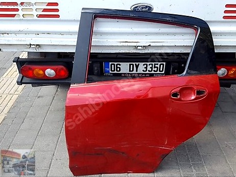 Toyota Yaris Bagaj Kaplaması çıkma parça