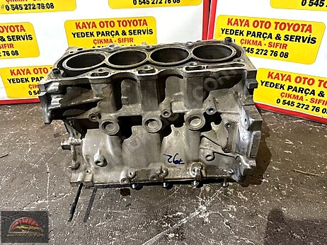 Toyota Auris Komple Motor çıkma parça