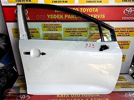 Toyota Corolla Kapı (Ön Sağ) çıkma parça