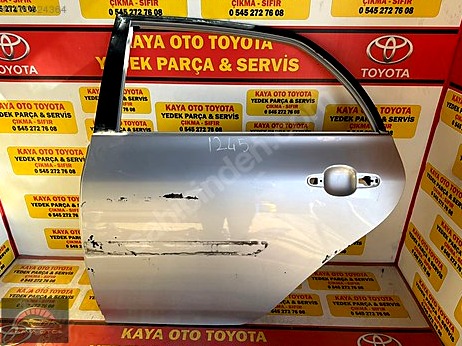 Toyota Corolla Kapı (Arka Sol) çıkma parça