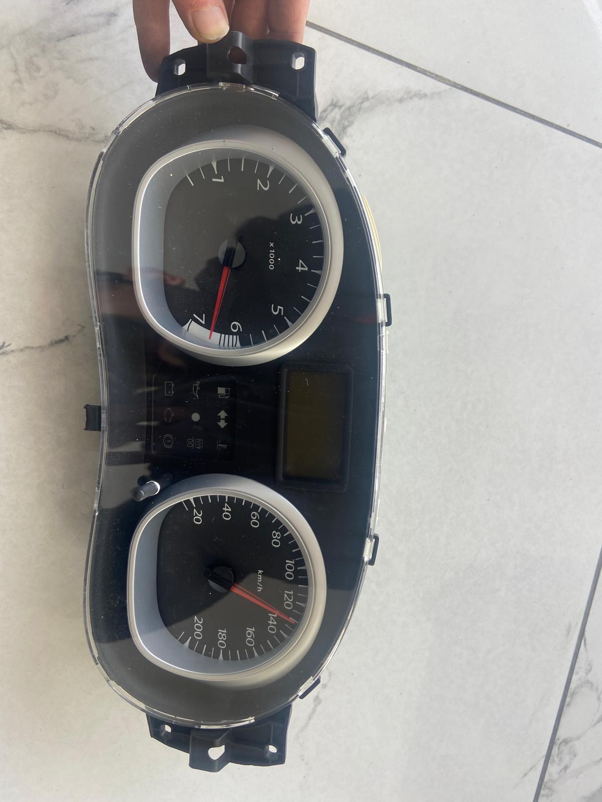 Dacia Duster Kilometre Saati 248103393R çıkma parça