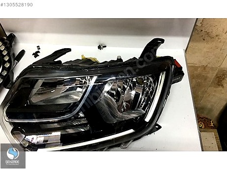 Dacia Duster Sol Ön Far çıkma parça