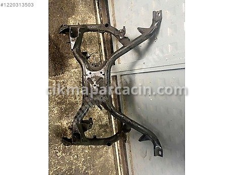 BMW 5 Serisi Taşıyıcı çıkma parça