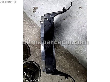 BMW 5 Serisi Bagaj Döşemesi çıkma parça