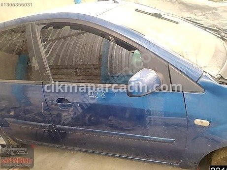 Ford Fiesta Kapı (Ön Sağ) çıkma parça